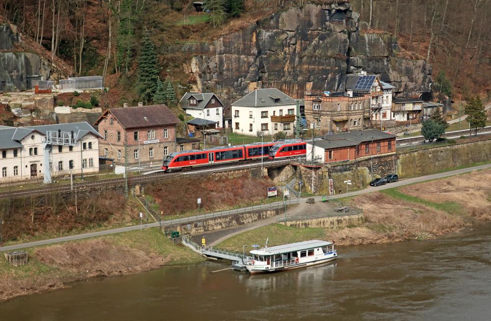 P��voz mezi stanic� Sch�na a H�enskem  - �esk� �v�carsko