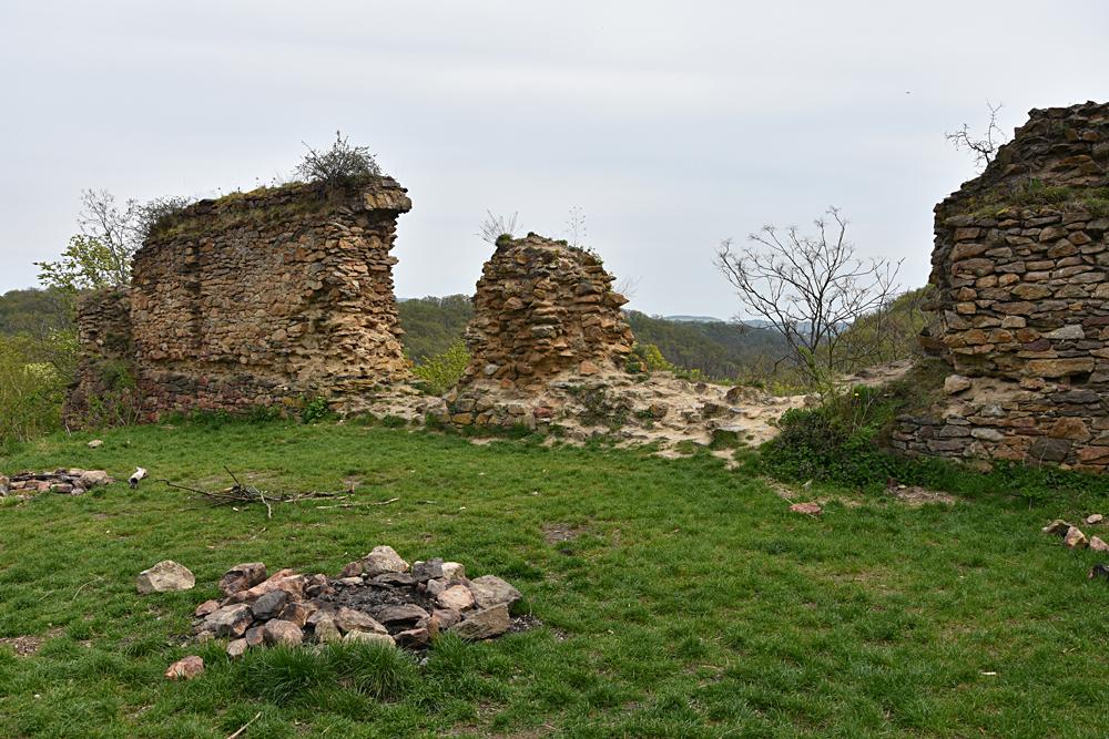 Hrad Oparno v �esk�m st�edoho��