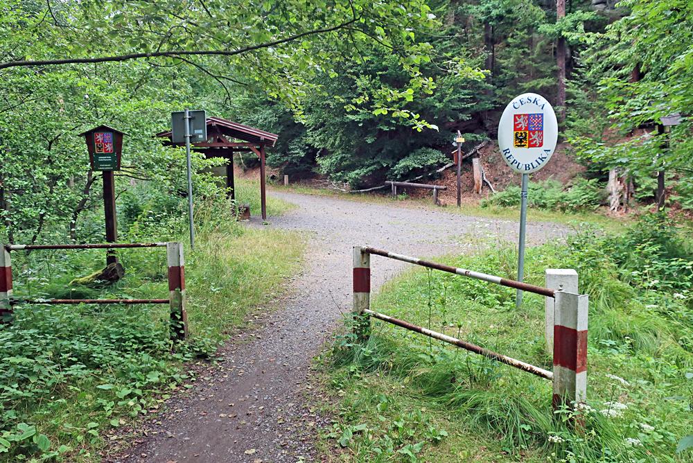 Turistick� hrani�n� p�echod v Zadn� Doubici. 