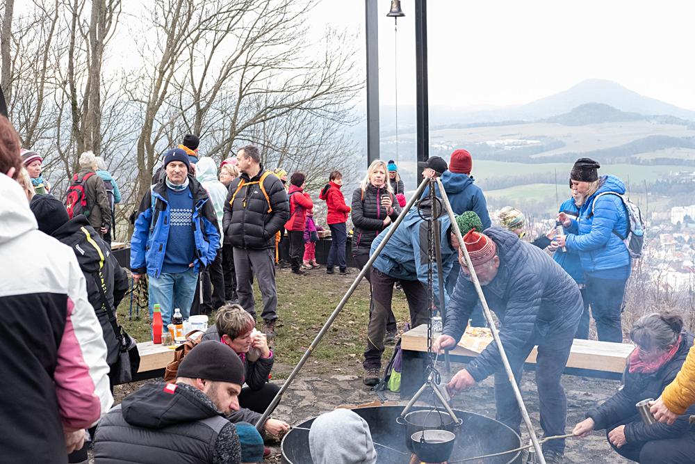 Novoron vstup na Zmeck vrch u esk Kamenice.