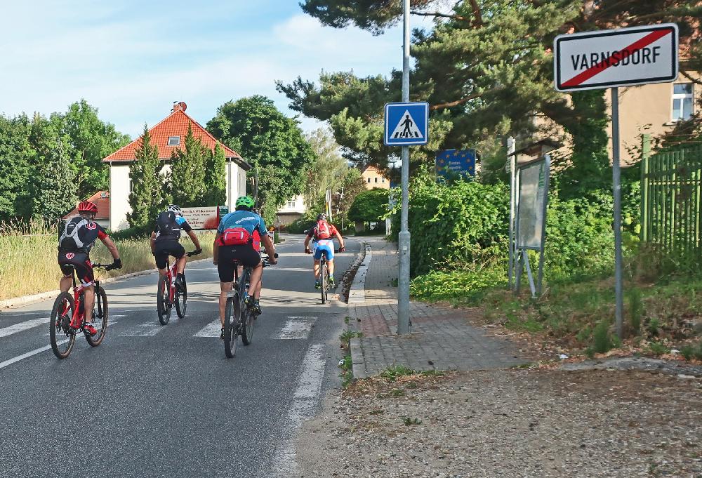 Cyklist� ve Varnsdorfu.