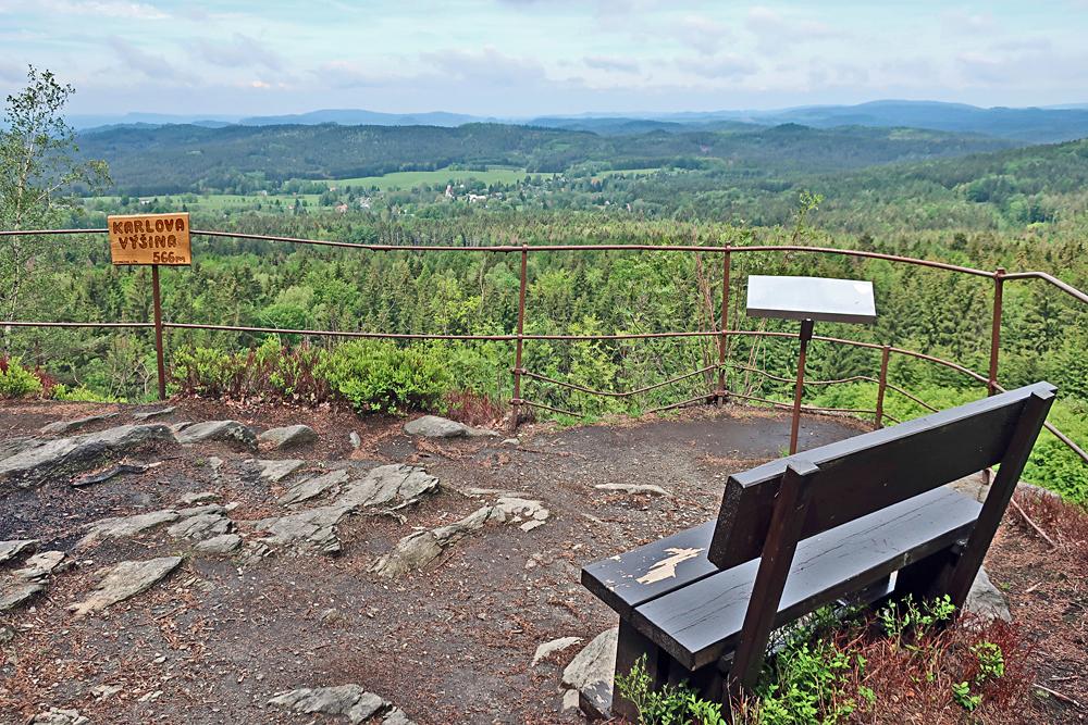Vyhl�dka Karlova v��ina (566 m n. m.)