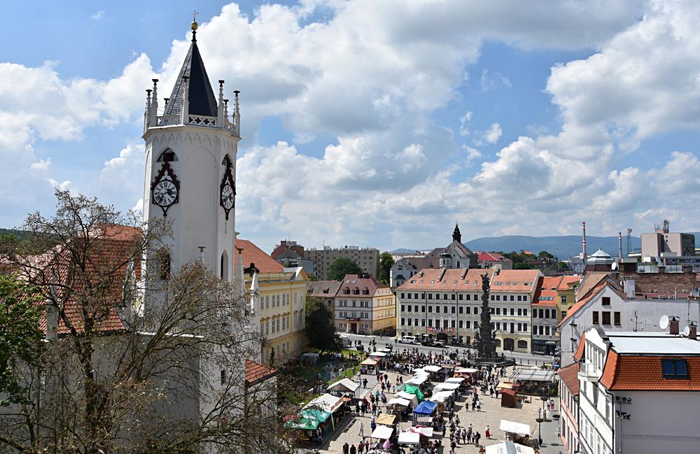 Z�meck� n�m�st� v Teplic�ch z v�e kostela sv. Jana K�titele.