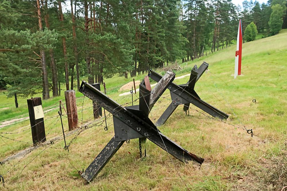 Protitankov� z�tarasy byly vytvo�eny z tzv. �esk�ch je�k�.