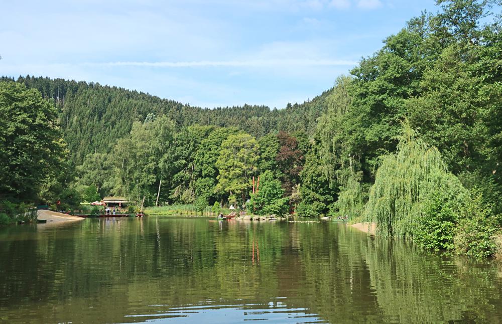Botanick� zahrada v Be�ov� nad Teplou.