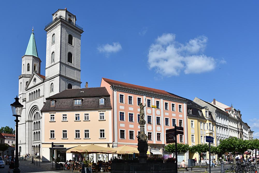 Kostel Johanniskirche v �itav�, o adventu je v� kostela svat�ho Jana p��stupn� n�v�t�vn�k�m.