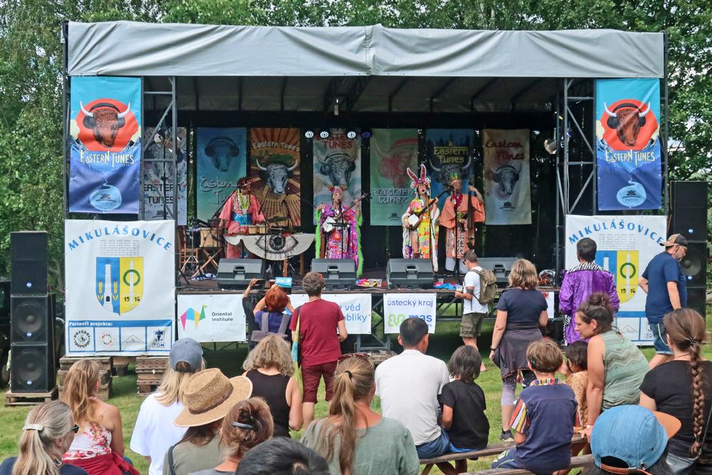 V roce 2025 prob�hl des�t� ro�n�k unik�tn�ho festivalu Eastern Tunes. 