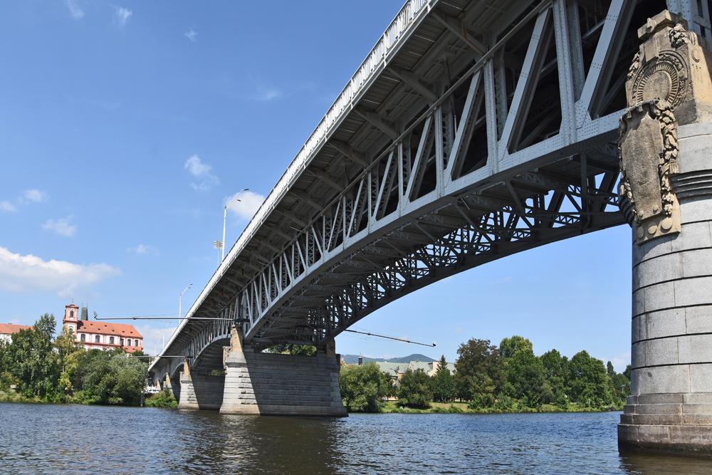 Turistick� lodn� linka T93 Litom��ice - Terez�n.